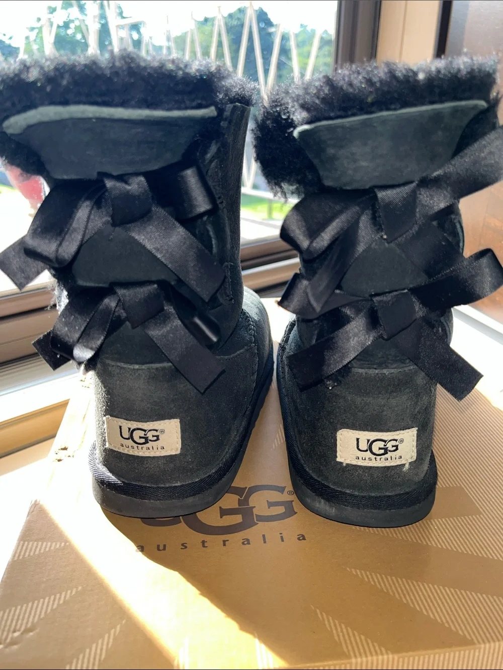 UGG classic mid